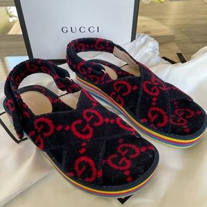 Gucci Girls Sandals Shoes size 34